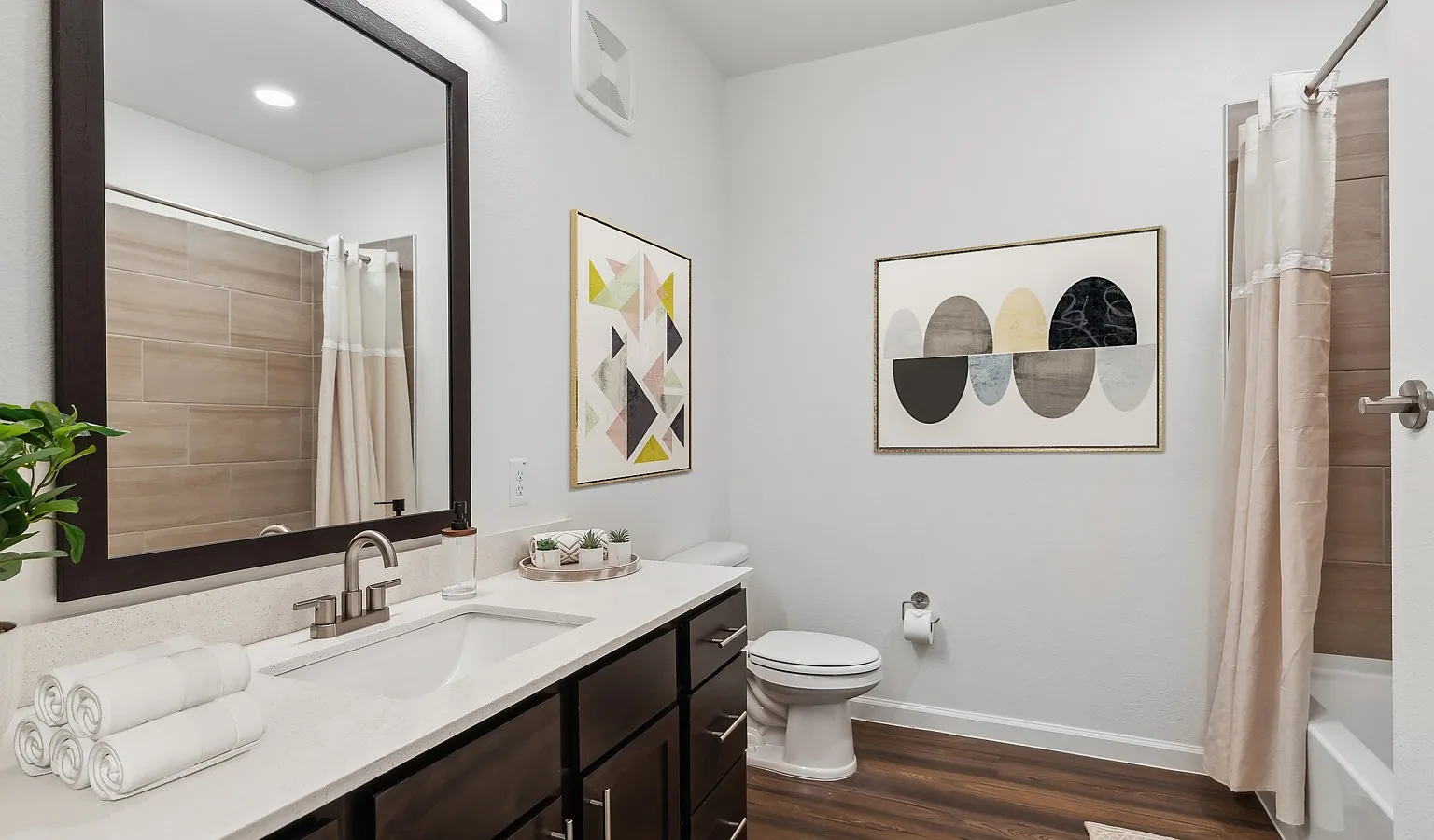 Wildwood Luxury Urban Homes — Photo 4