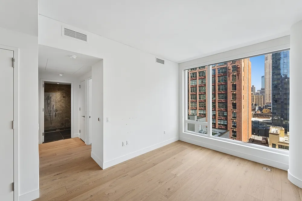 312 West 43rd Street — Photo 4