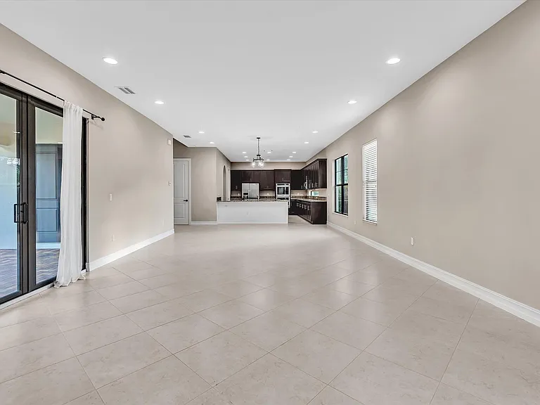 10630 SW 55th St — Photo 22