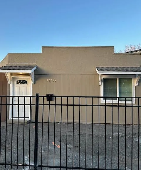 15792 E 14th St #15792 — Photo 1