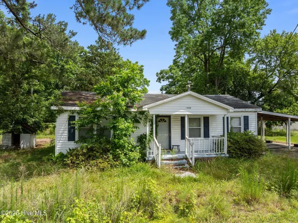 1020 Draper Drive, Robersonville, NC 27871