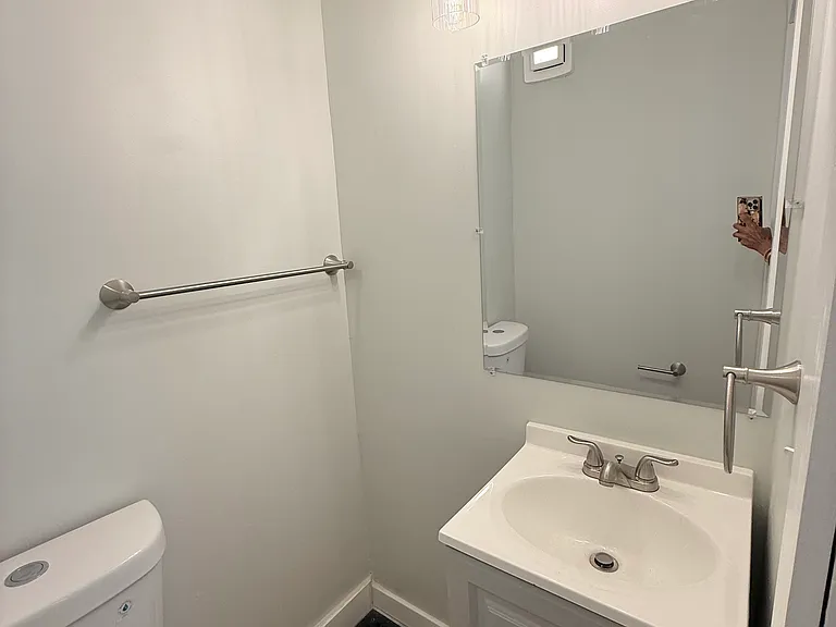 243 Garfield St — Photo 7