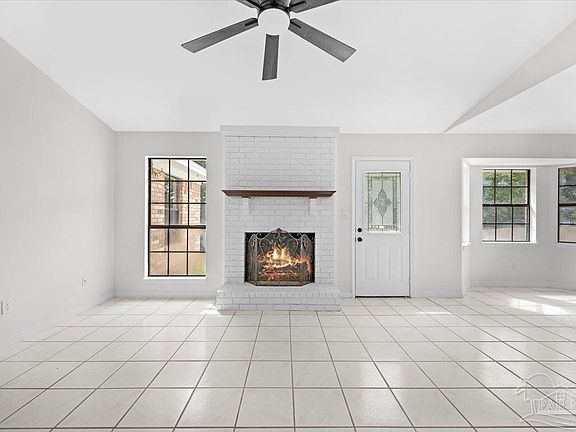 2nd image of 6548 Memphis Ave