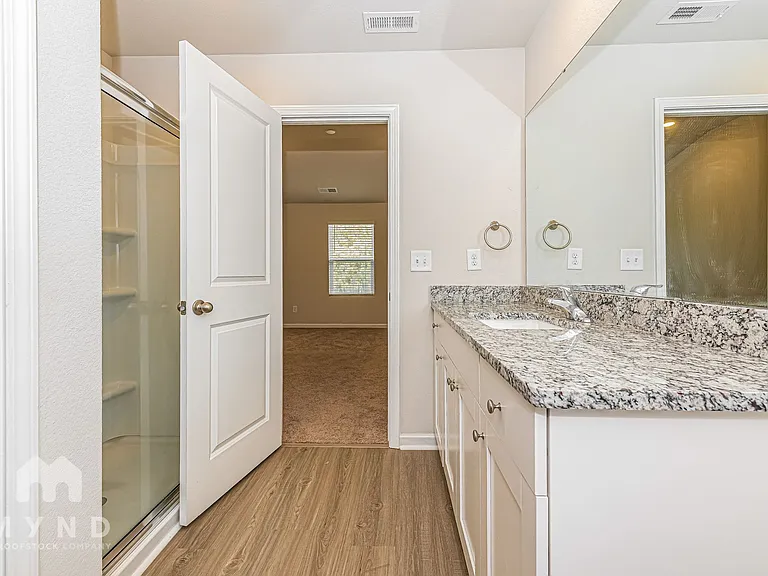 270 New Villas St — Photo 11