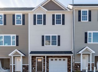 1194 Bluemoon Dr, Harrisonburg, VA 22801