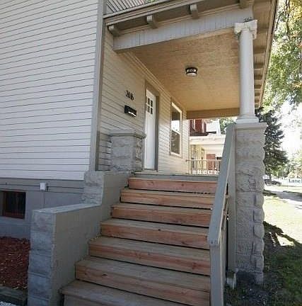 5th image of 2616 Gratiot Ave