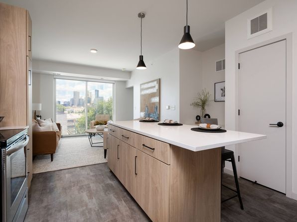 265 Girard Ave N #202