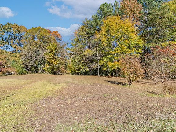 2nd image of 6040 Little Mountain Rd