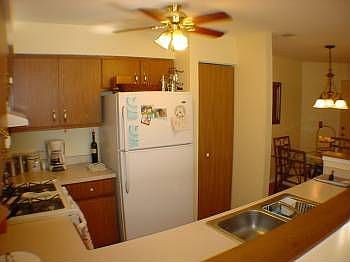 4th image of 215 W Jennifer Ln Unit 2-5B