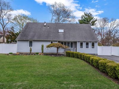 79 Aberdeen Drive, Mastic, NY, 11950