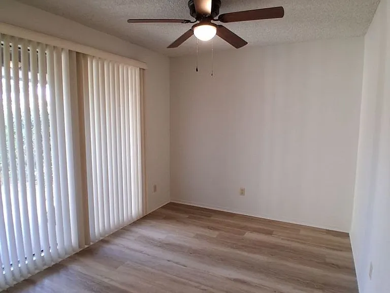 4597 N Emerson Ave — Photo 8