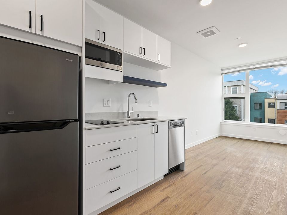 1st image of 6820 Oswego Pl NE #407