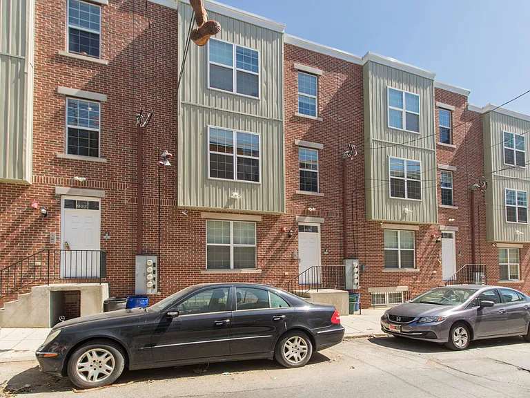 1505 W Master St #2 — Photo 11