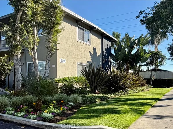 2260 Maple St, Costa Mesa, CA 92627