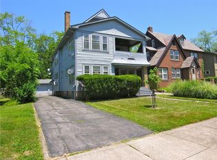 3365 E Scarborough Rd, Cleveland Heights, OH 44118
