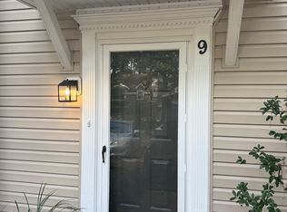 9 Hickory Knl, Hattiesburg, MS 39402