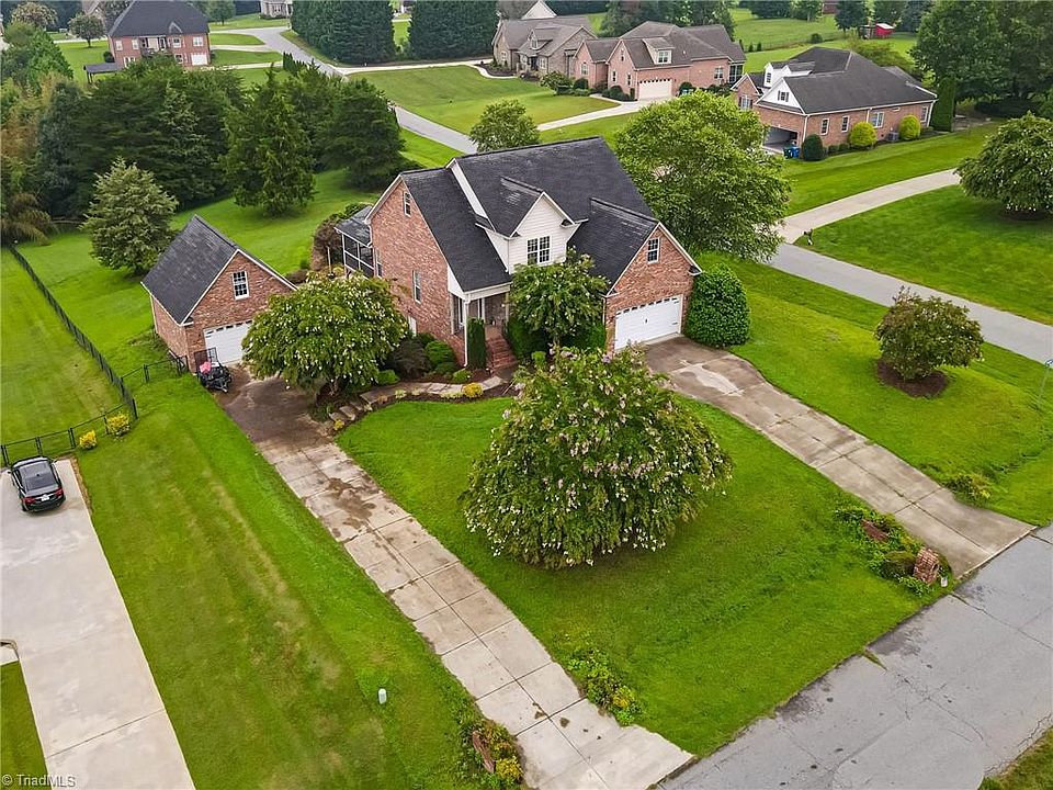 1st image of 112 Redberry Ln