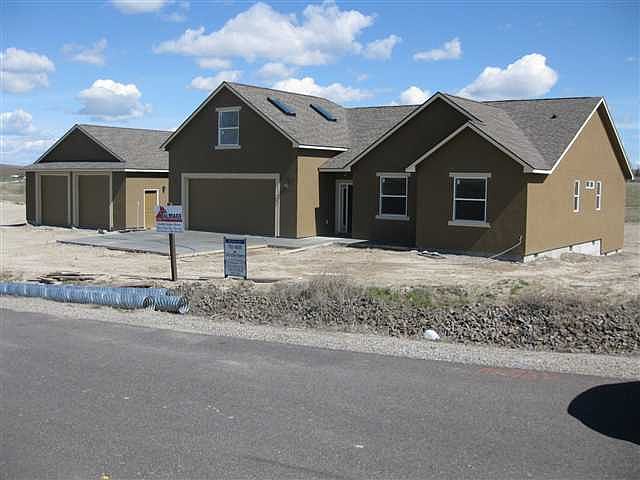 1st image of 2890 Karlee Dr