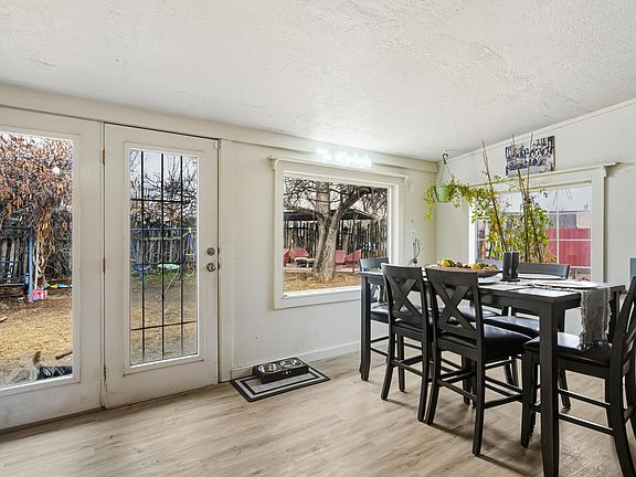 4th image of 200 Campbell Ave