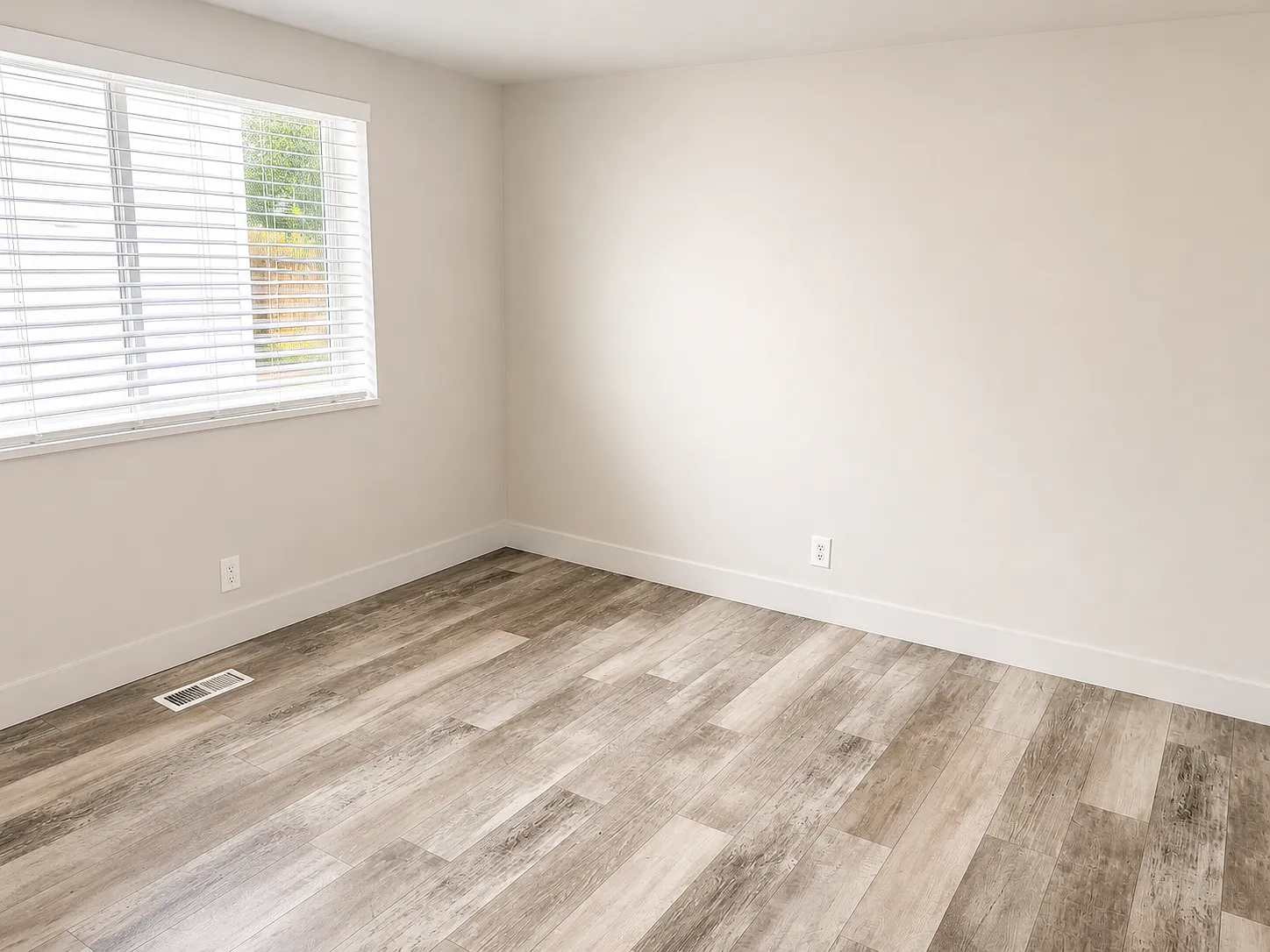 2 bed, 850 sqft, $1,395 — Photo 2