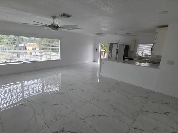 5332 NW 18th St #3-X, Fort Lauderdale, FL 33313