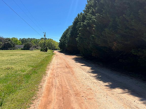 5th image of 112 Lillie Patrick Rd