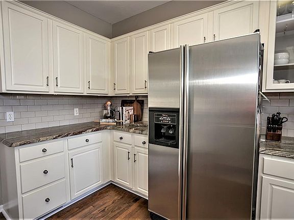 5th image of 33822 Crown Colony Dr