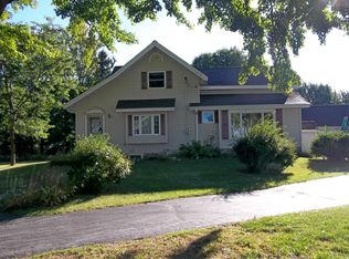 E9061 Sievers Rd, Clintonville, WI 54929