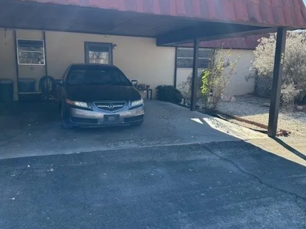 1303 N Canal St #28, Carlsbad, NM 88220