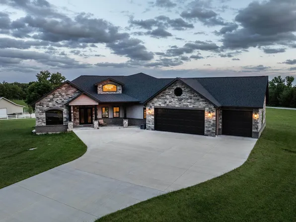 4811 Bitter Ct, Quincy, IL 62305