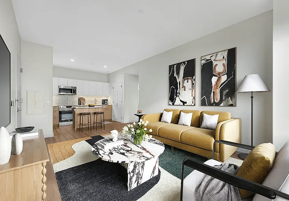 261 W 24th St #8K