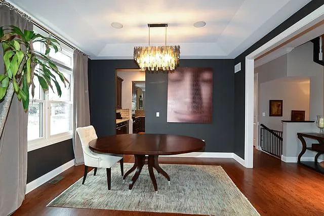 5 bed, 3.5 bath, 4299 sqft, $6,395 — Photo 4