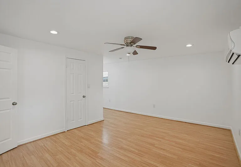 5315 Bell St — Photo 13