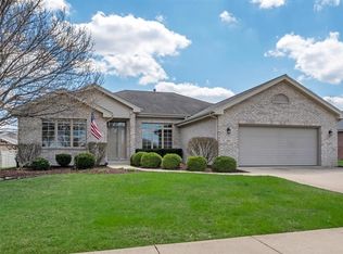 886 Krystal Ln, New Lenox, IL 60451