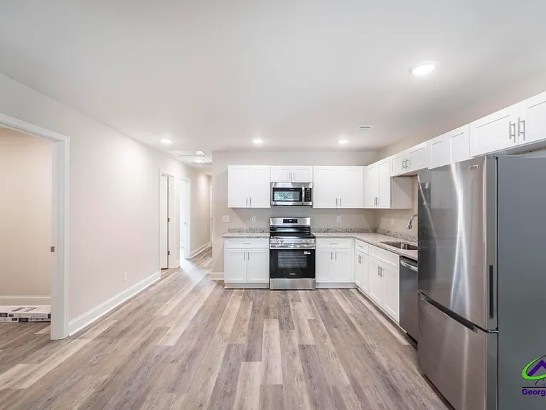 302A S 2nd St — Photo 11