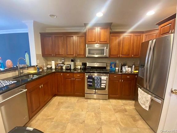 4th image of 3 Cross St Unit 301