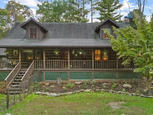 128 Stanley Mills Rd, Little Hocking, OH 45742