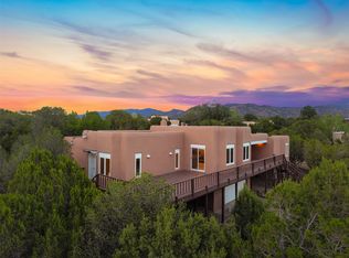 206 Calle Melitta, Santa Fe, NM 87505