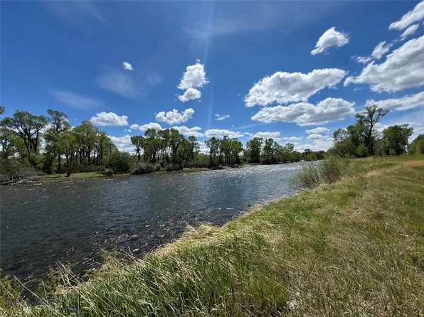 3 Fishing Hole Dr, Big Timber, MT 59011