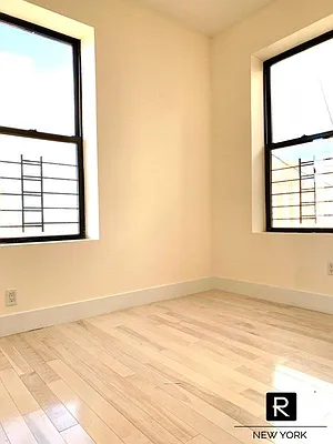 Rented by R New York | media 22