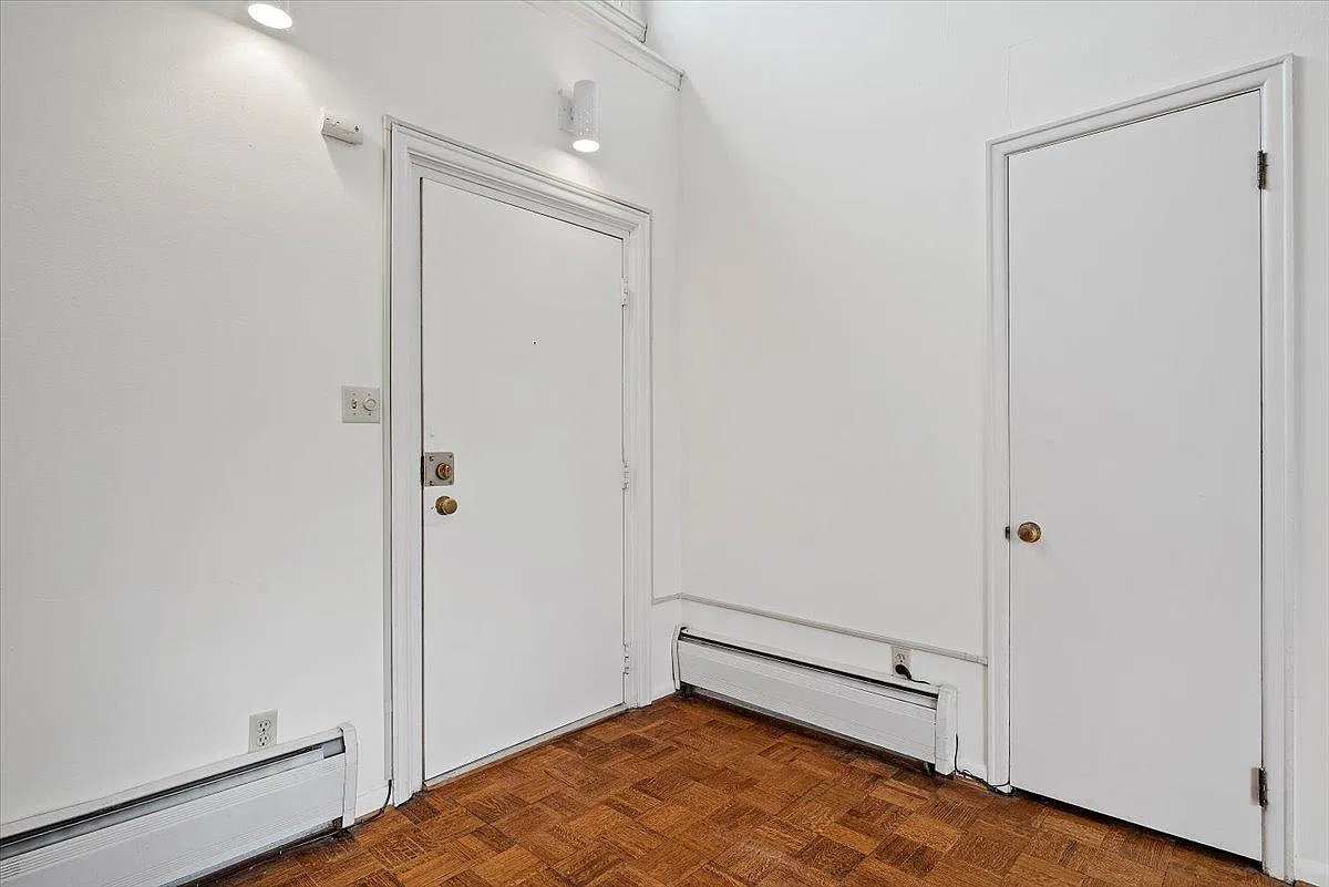 1 bed, 1.0 bath, $1,490 — Photo 2