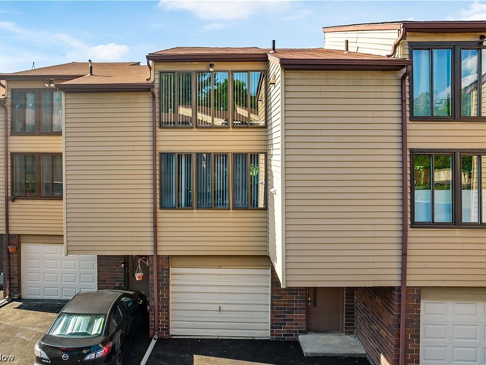 1st image of 2095 Penguin Ave