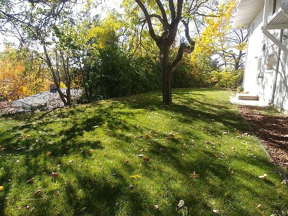 2nd image of 1605 NE Upper Dr