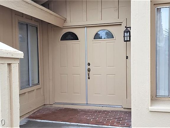 3rd image of 3142 Belvedere Dr