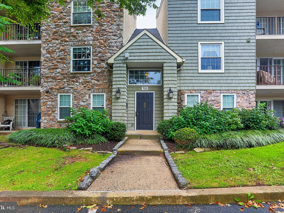 702 Deer Run