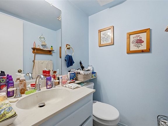 2nd image of 1751 Aleppo Ct