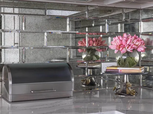 77 Hudson Street image 7 of 35