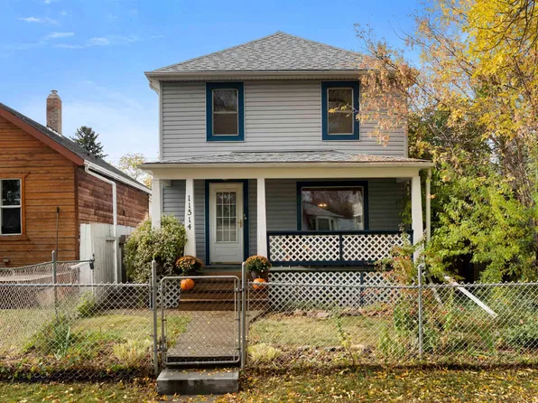 11514 93rd St NW, Edmonton, AB T5G 1C7