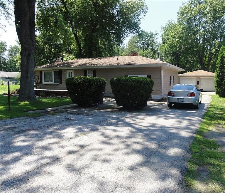 2nd image of 2892 Monnier St