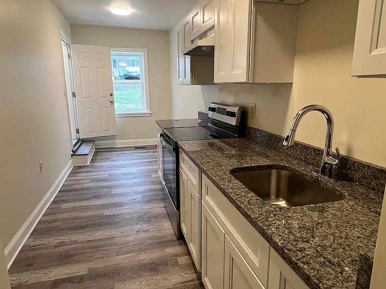 319 W Lincoln Hwy #2 — Photo 3